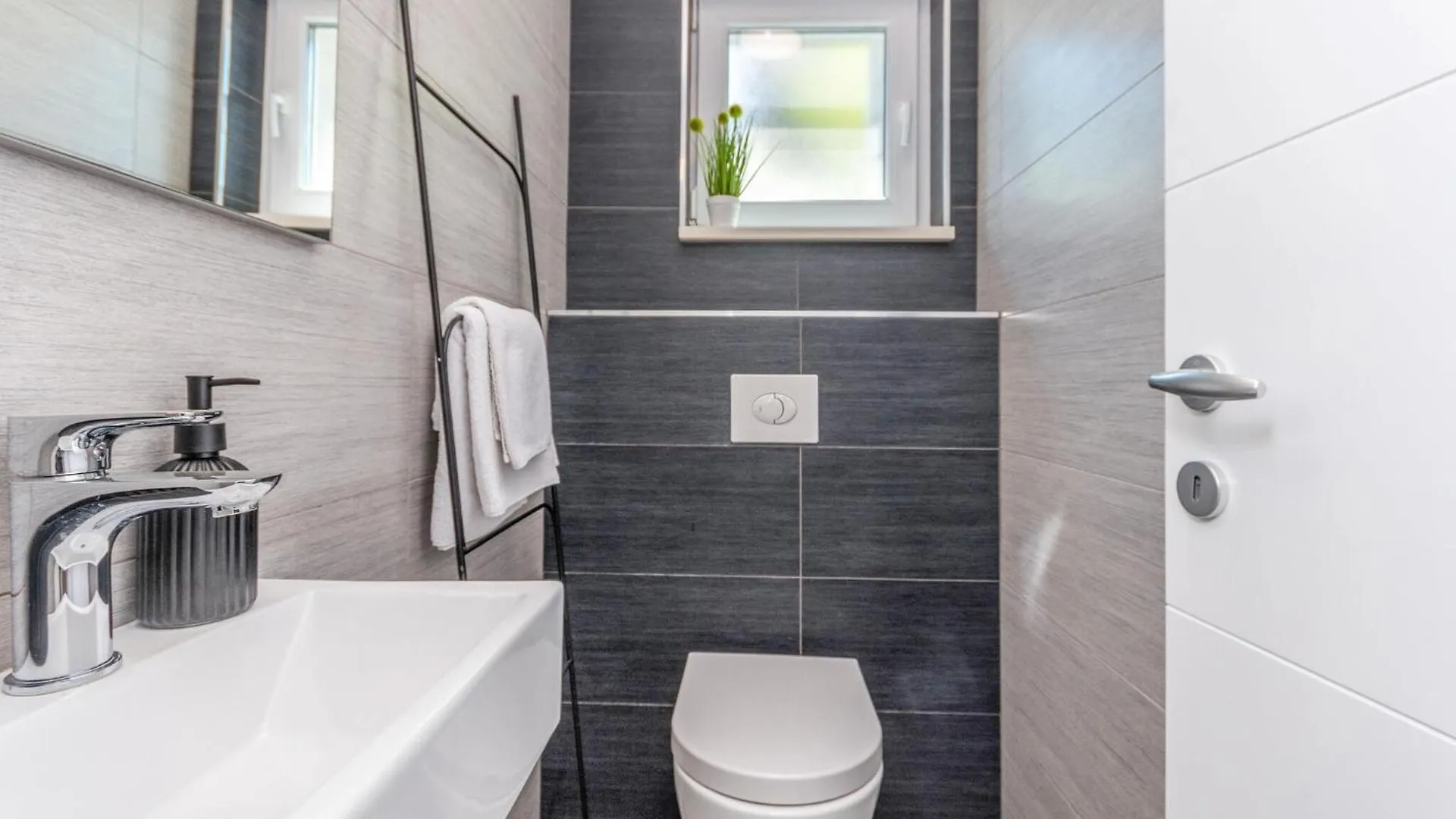 Amazing Home In Biograd With Kitchen Biograd Na Moru